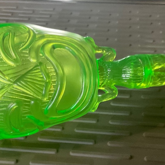 TIKI PLASTIC GLASS  . - Picture 1 of 5